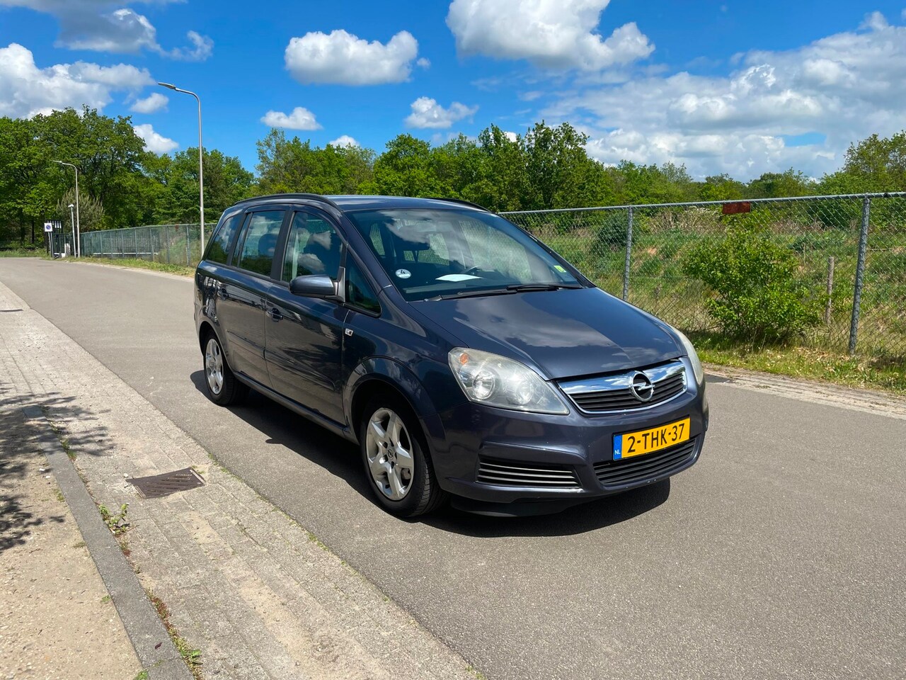 Opel Zafira - 1.6 Essentia [7 Zitter] [ Leuke Zafira ] - AutoWereld.nl