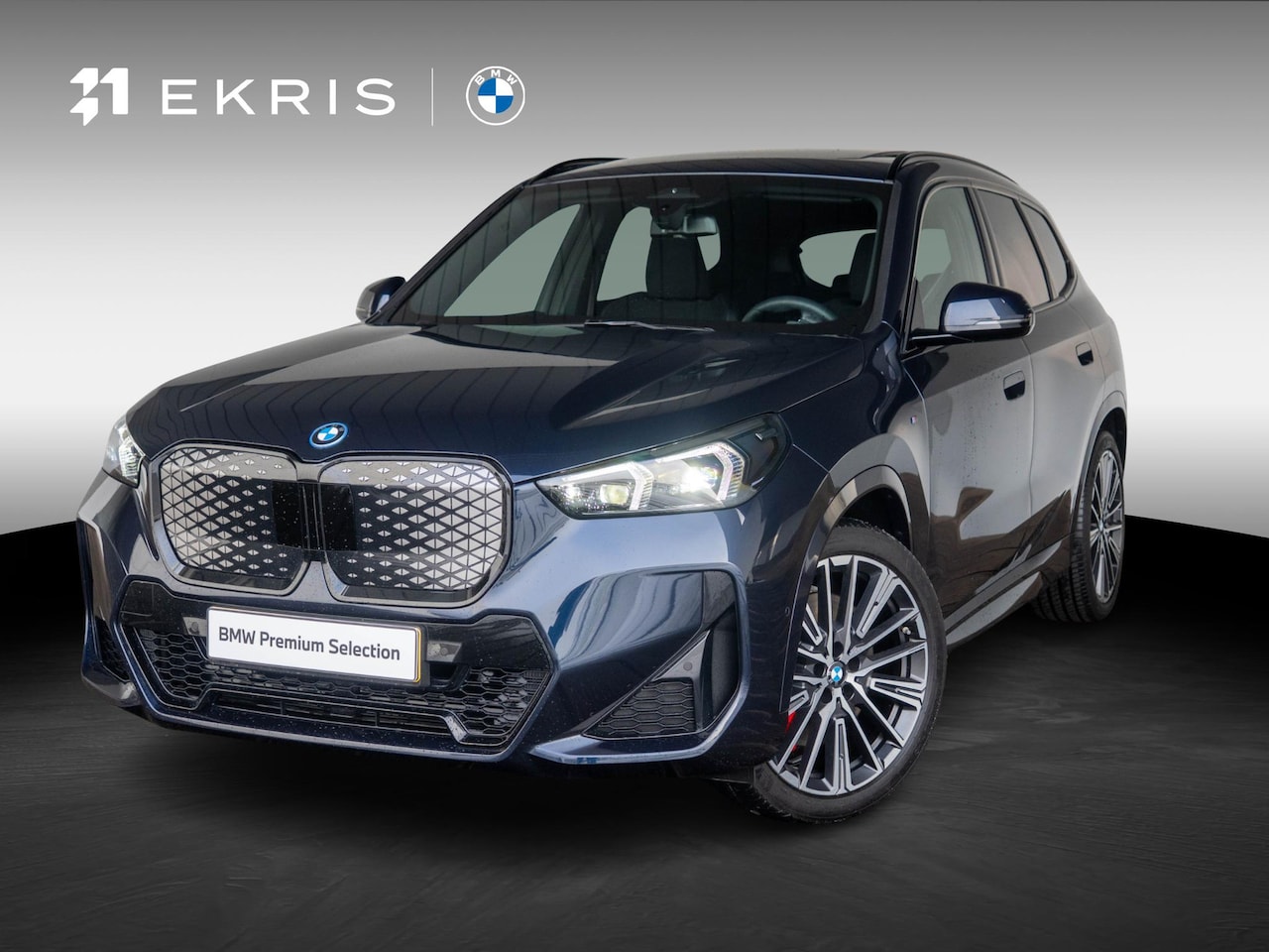 BMW iX1 - eDrive20 | M Sportpakket Pro | Travel Pack | Comfort Access | Harman-Kardon | Achteruitrij - AutoWereld.nl