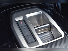 Peugeot 208 - Hybrid 145 e-DCS6 GT Automaat | Navi | Airco | Keyless | Drive assist | Parkeerhulp