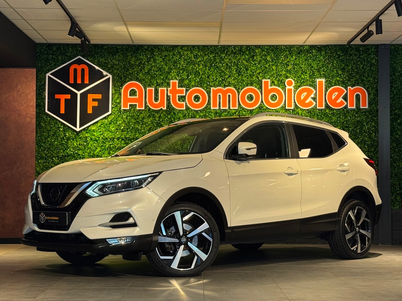 Nissan Qashqai - 1.2 TEKNA |PANO|AUTOMAAT|Org.NL|RAMVOL|GARANTIE - AutoWereld.nl
