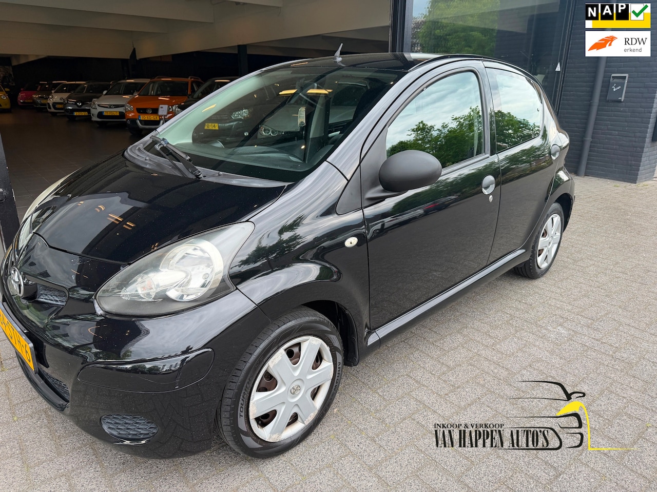 Toyota Aygo - 1.0-12V Now 1.0-12V Now - AutoWereld.nl