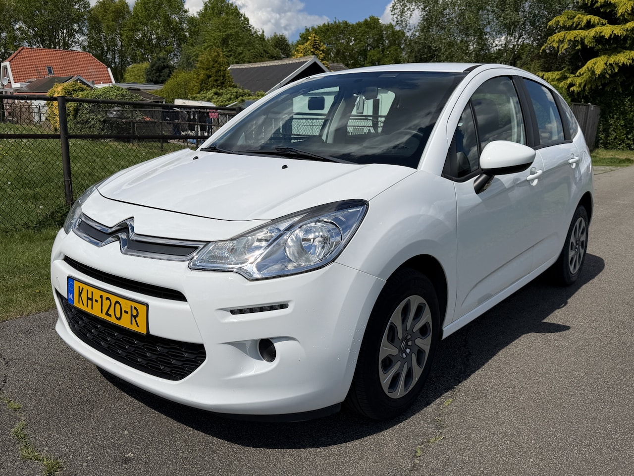Citroën C3 - 1.2 PureTech Tendance Airco/Cruise/Automaat/Nieuwe D-RIEM - AutoWereld.nl