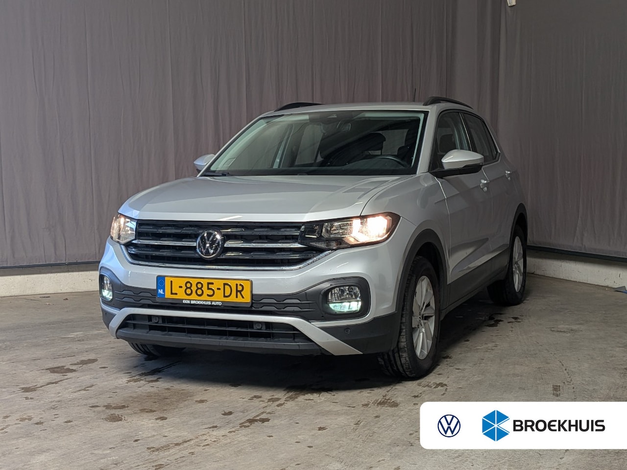 Volkswagen T-Cross - 1.0 TSI 95 pk Life | Apple Carplay | Cruise control adaptief | Parkeersensoren | - AutoWereld.nl