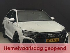 Audi RS3 - 2.5 TFSI quattro A3 Sportback B&O*PANO*400PK*KEYLESS*BLACK*Full-assist