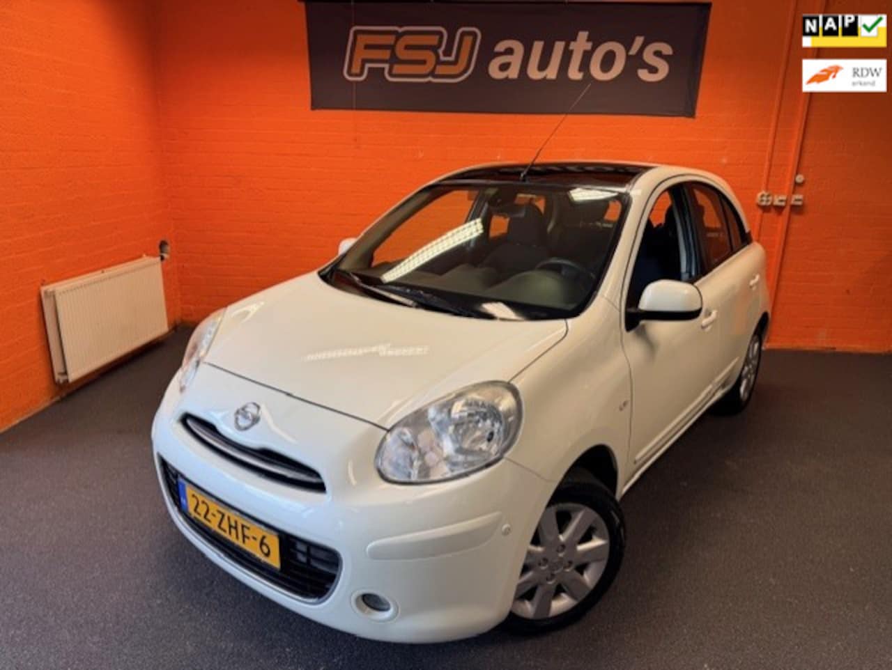 Nissan Micra - 1.2 DIG-S Tekna / Pano / Autom. inparkeren / Navi - AutoWereld.nl