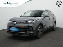 Volkswagen Tiguan - 1.5 eHybrid 204 pk Life Edition | Trekhaak | 360 Camera | Adaptief onderstel | Stuur-/stoe