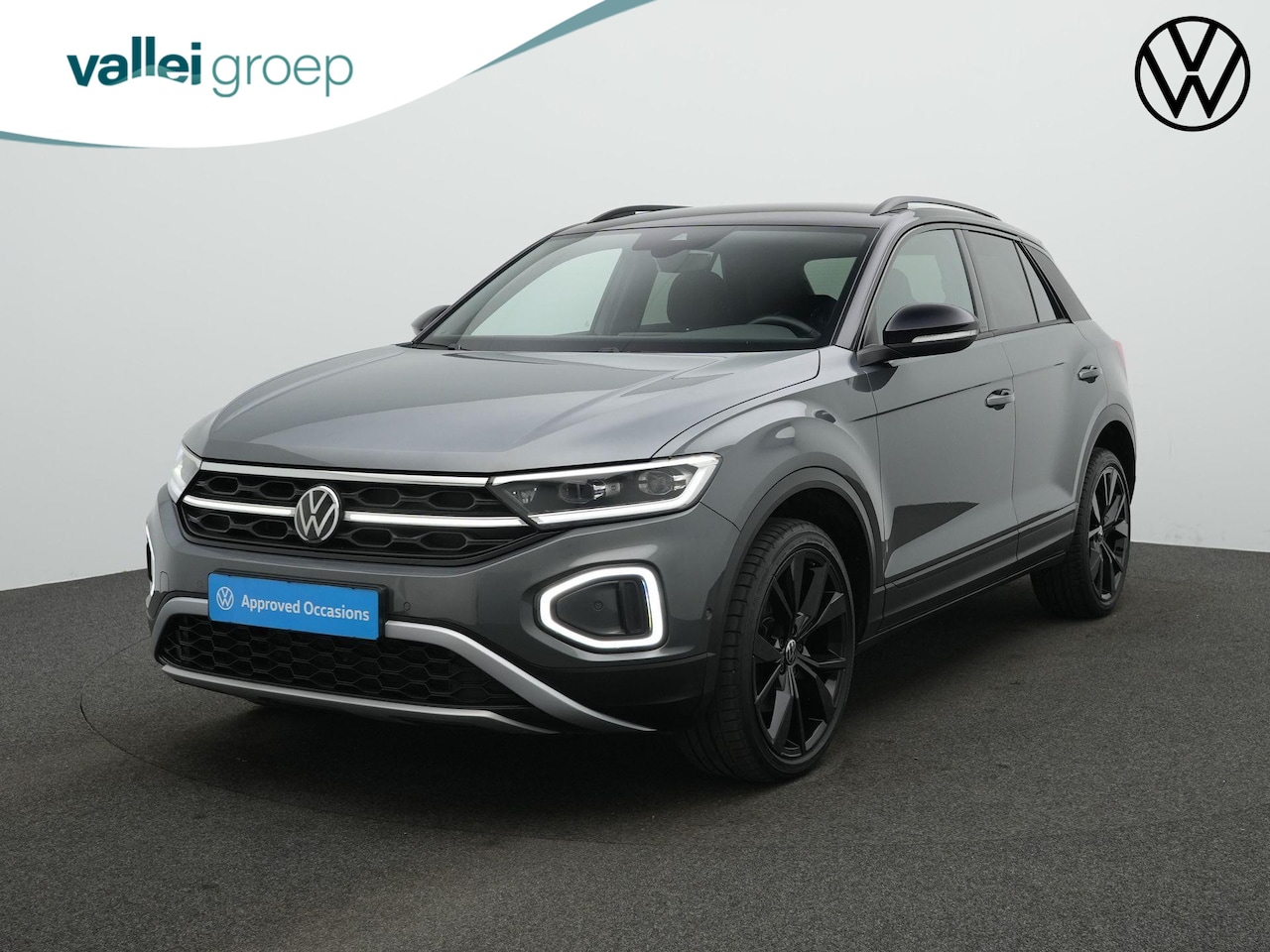 Volkswagen T-Roc - 1.5 TSI 150 pk DSG Style | Beats | IQ Light | Achteruitrijcamera | Stoelverwarming | Massa - AutoWereld.nl
