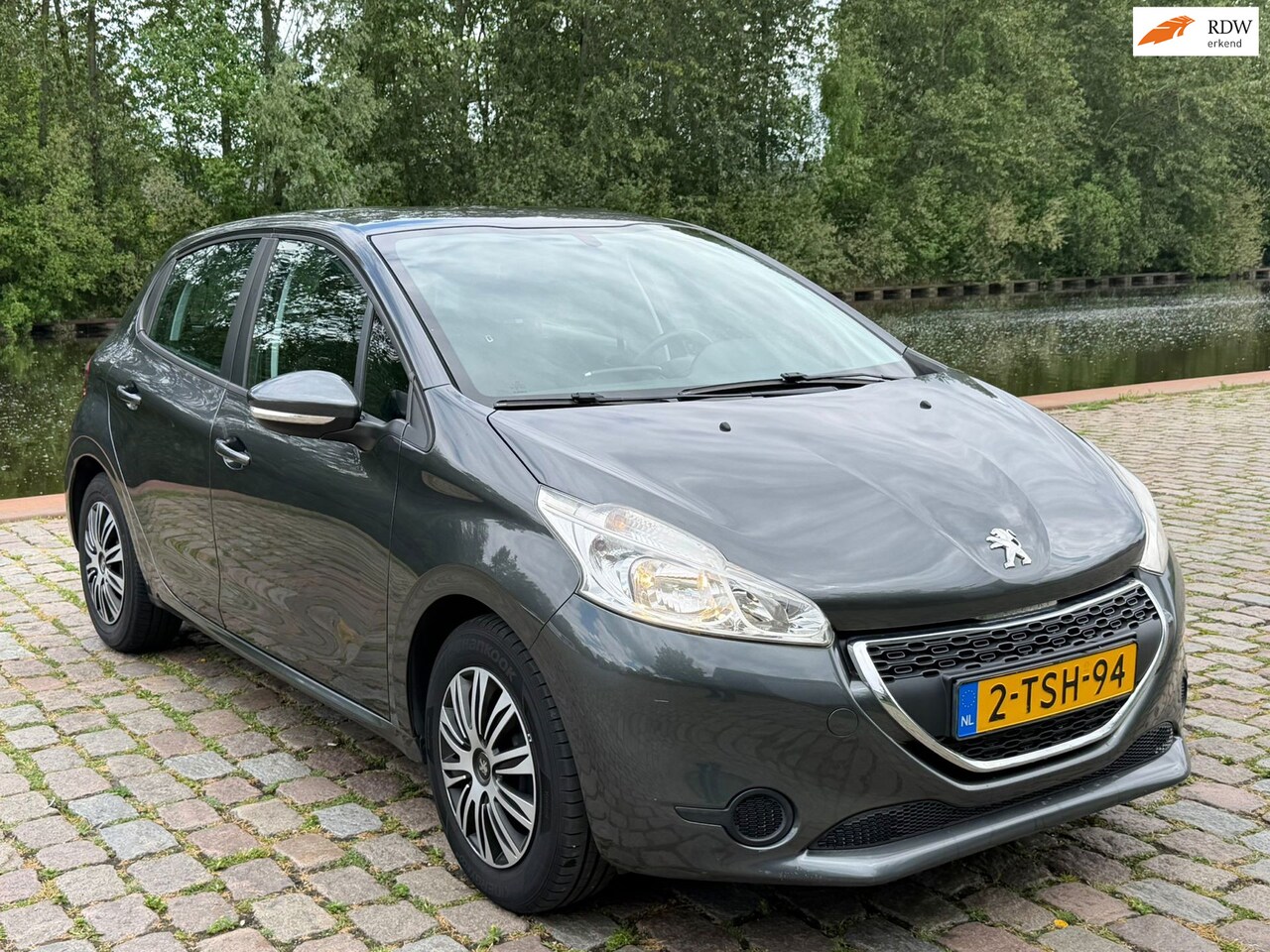 Peugeot 208 - 1.2 VTi Urban Soul 1e eigenaar cruis control airco cv op afs - AutoWereld.nl