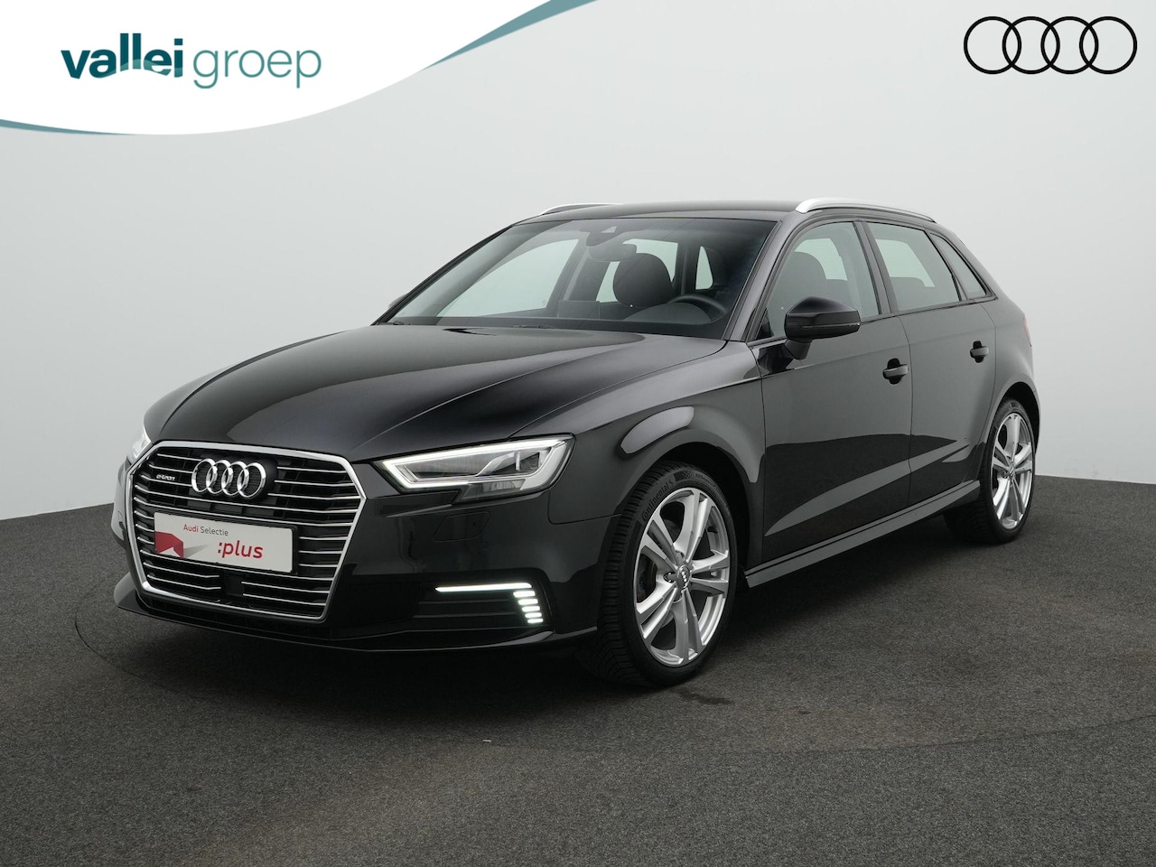 Audi A3 Sportback - 40 e-tron 204 pk Advance Sport | Trekhaak | Matrix LED | Achteruitrijcamera | Stoelverwarm - AutoWereld.nl