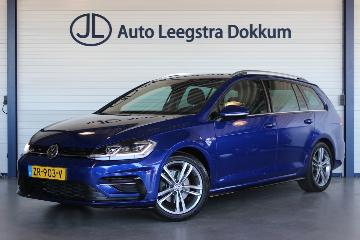 Volkswagen Golf Variant - 1.5 TSI Highline R-Line 1e eigenaar | Trekhaak | Dynaudio | Virtual Cockpit | LED | Adapt. - AutoWereld.nl