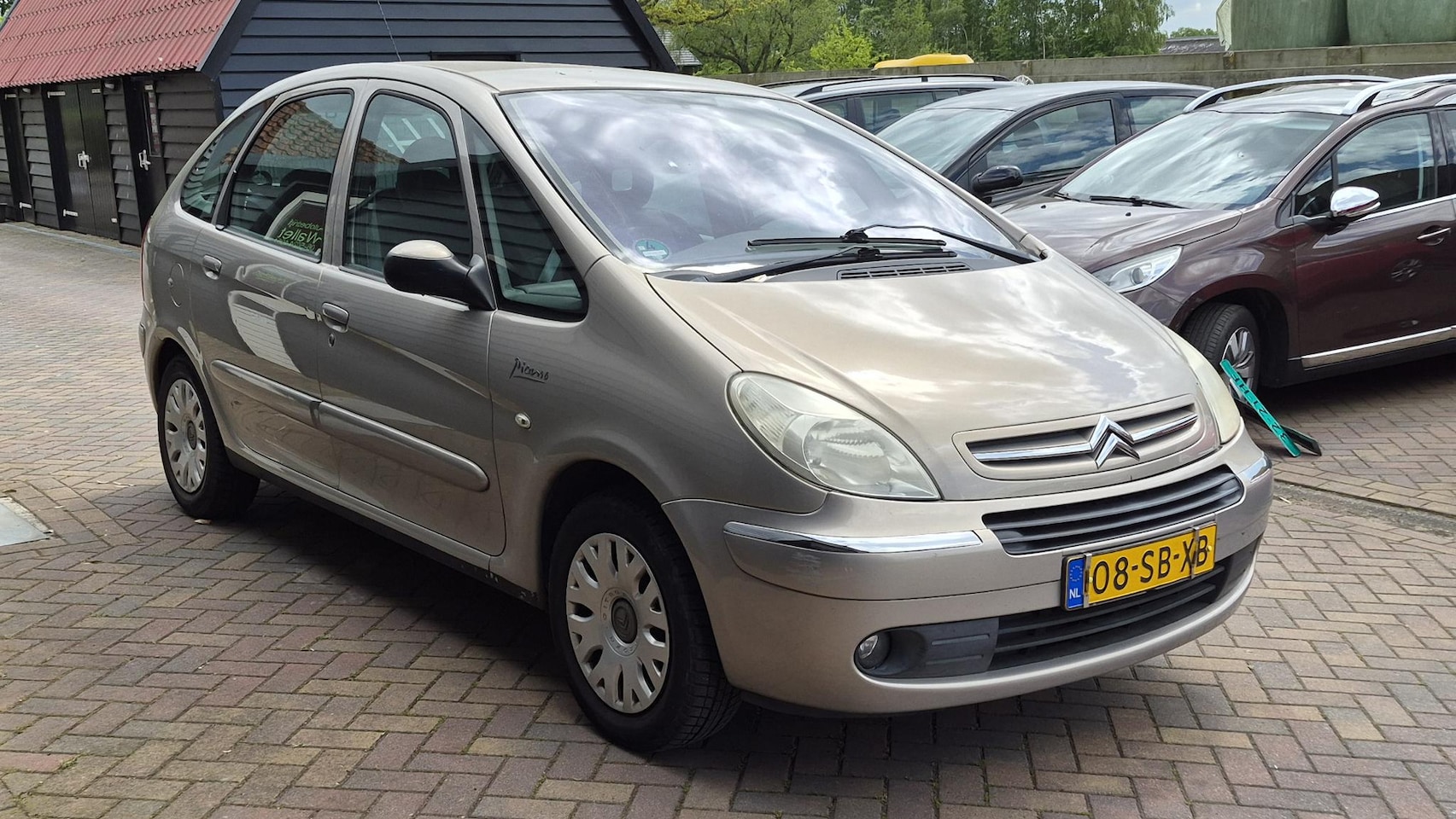 Citroën Xsara Picasso - 1.8i-16V Attraction APK 1-5-2027 I Trekhaak I Airco I Meeneemprijs! - AutoWereld.nl
