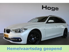 BMW 3-serie Touring - 318i Luxury Clima Navigatie LED Panoramadak 18'Inch Goed Onderhouden Inruil Mogelijk