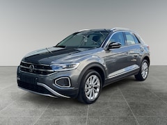 Volkswagen T-Roc - 1.0 115pk TSI Life Edition Parkeersensoren voor en achter | Automatische Airco | Adaptive