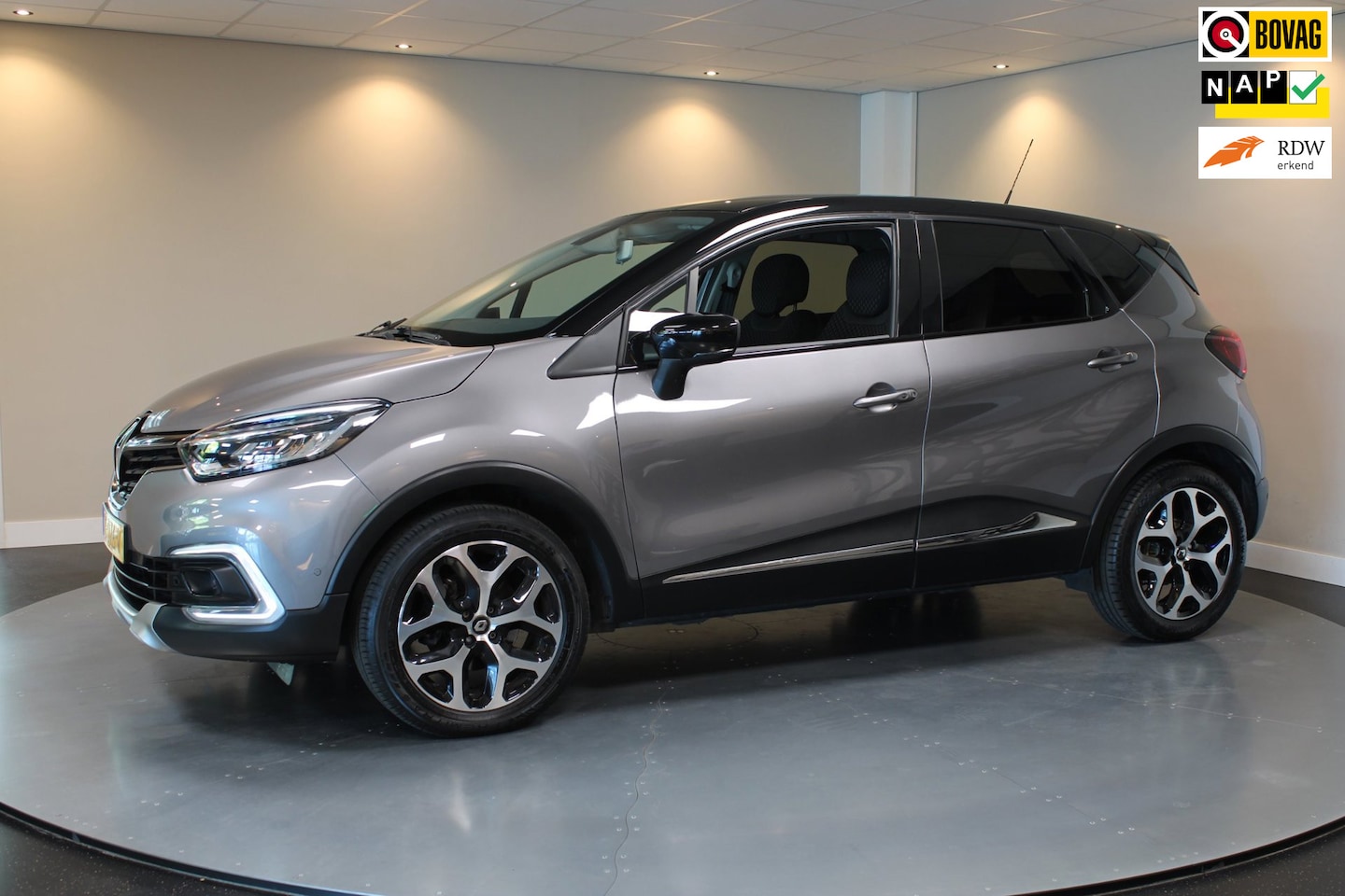 Renault Captur - 1.2 TCe Intens *1ste Eigenaar/Dealer OH* Automaat|Trekhaak|Camera|Navi|DAB|Cruise|NAP - AutoWereld.nl