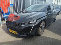 Peugeot 308 - 1.2 PureTech GT | Afn. Trekhaak | Alcantara | Achteruitrijcamera | Elektr. Stoel | Dodehoe