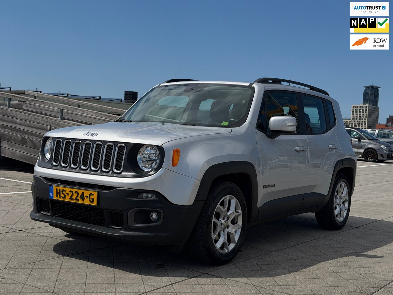 Jeep Renegade - 1.4 MultiAir Freedom 1e Eig Automaat Clima Cruise Pano PDC LMV - AutoWereld.nl