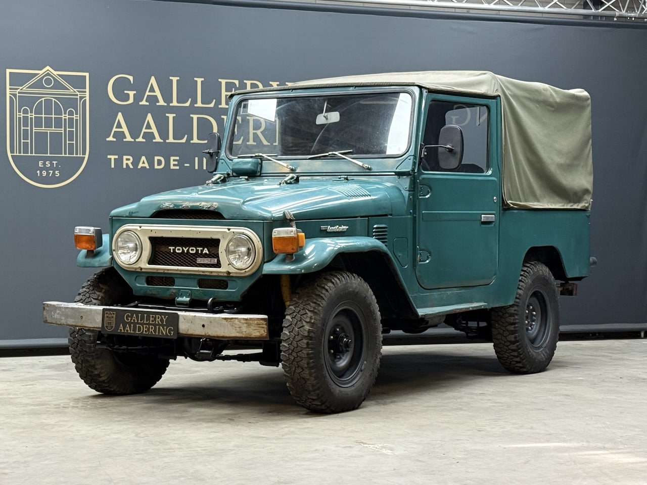 Toyota Land Cruiser - BJ43 Vinyl Top "Rustic Green" A charming Land Cruiser in very original condition, Healthy - AutoWereld.nl