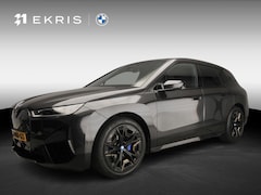 BMW iX - xDrive40 | Sportpakket | Laserlicht | Navigatie | Active cruise | Stoelverwarming | Keyles