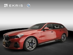 BMW 5-serie Touring - 530e | M-Sportpakket | LED | HUD | Active cruise | Panoramadak | Keyles go | DAB | Harman