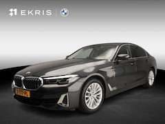 BMW 5-serie - Sedan 520i | LED | Leder | Navigatie | Comfortzetels | Chrome line | Stoelverwarming | DAB