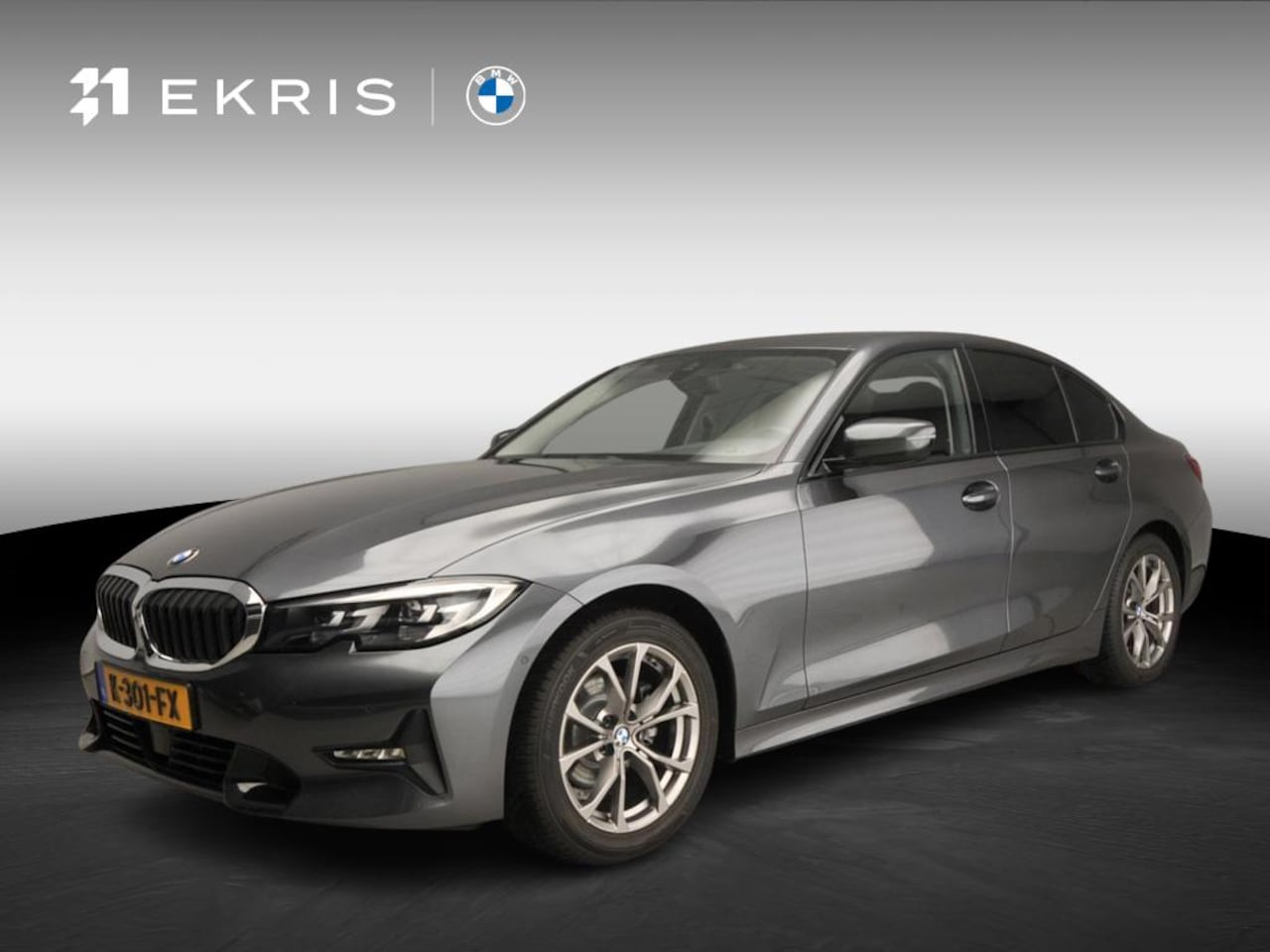 BMW 3-serie - Sedan 318d | LED | Navigatie | Active cruise | Trekhaak | Sportstoelen | DAB | Alu 17 inch - AutoWereld.nl