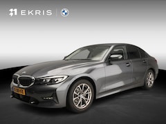 BMW 3-serie - Sedan 318d | LED | Navigatie | Active cruise | Trekhaak | Sportstoelen | DAB | Alu 17 inch