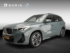BMW iX1 - xDrive30 | M-Sportpakket | LED | Leder | Navigatie | Schuifdak | Stoelverwarming | DAB | A