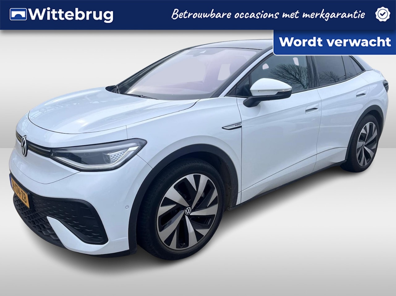 Volkswagen ID.5 - Pro 77 kWh / Navigatie  / App connect  / Camera / Zwenkbare trekhaak / Stoelverwarming / H - AutoWereld.nl