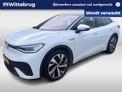 Volkswagen ID.5 - Pro 77 kWh / Navigatie / App connect / Camera / Zwenkbare trekhaak / Stoelverwarming / Hal