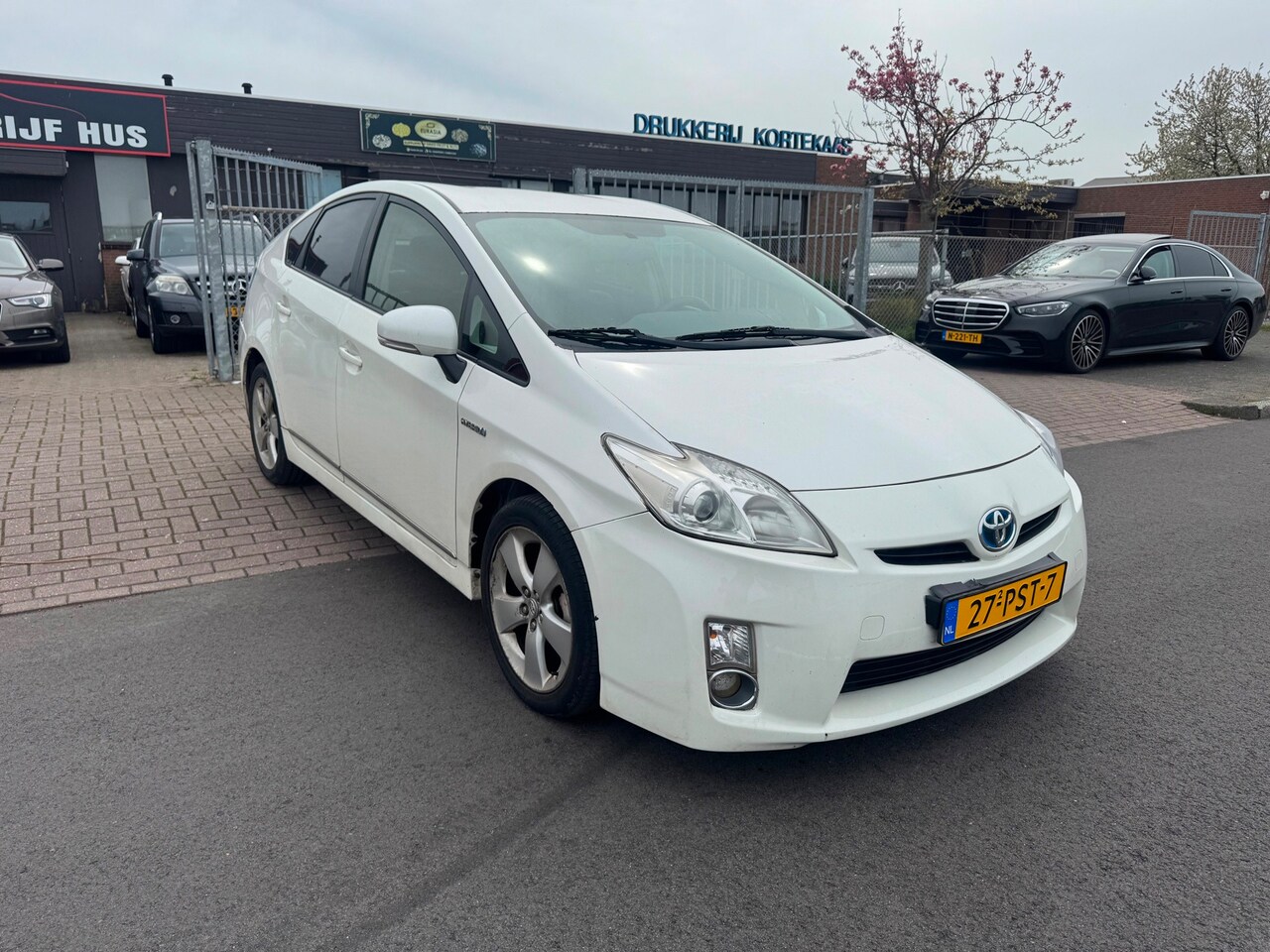Toyota Prius - 1.8 HYBRIDE/BENZIN XENON/NAVI/HEADUP - AutoWereld.nl