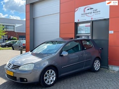 Volkswagen Golf - 1.4 FSI Sportline APK CLIMA SCHUIF-KANTELDAK