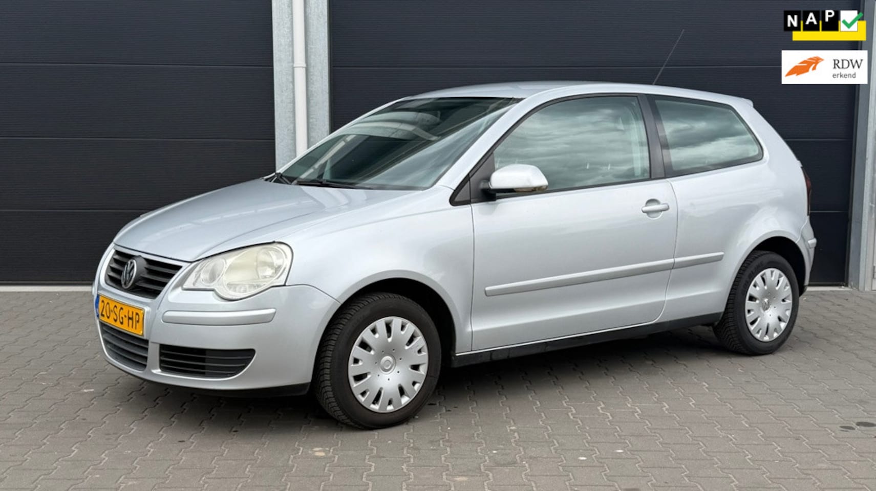 Volkswagen Polo - 1.4-16V Trendline/Airco/E.ramen/Apk/Netjes - AutoWereld.nl