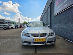 BMW 3-serie - 318i Business Line
