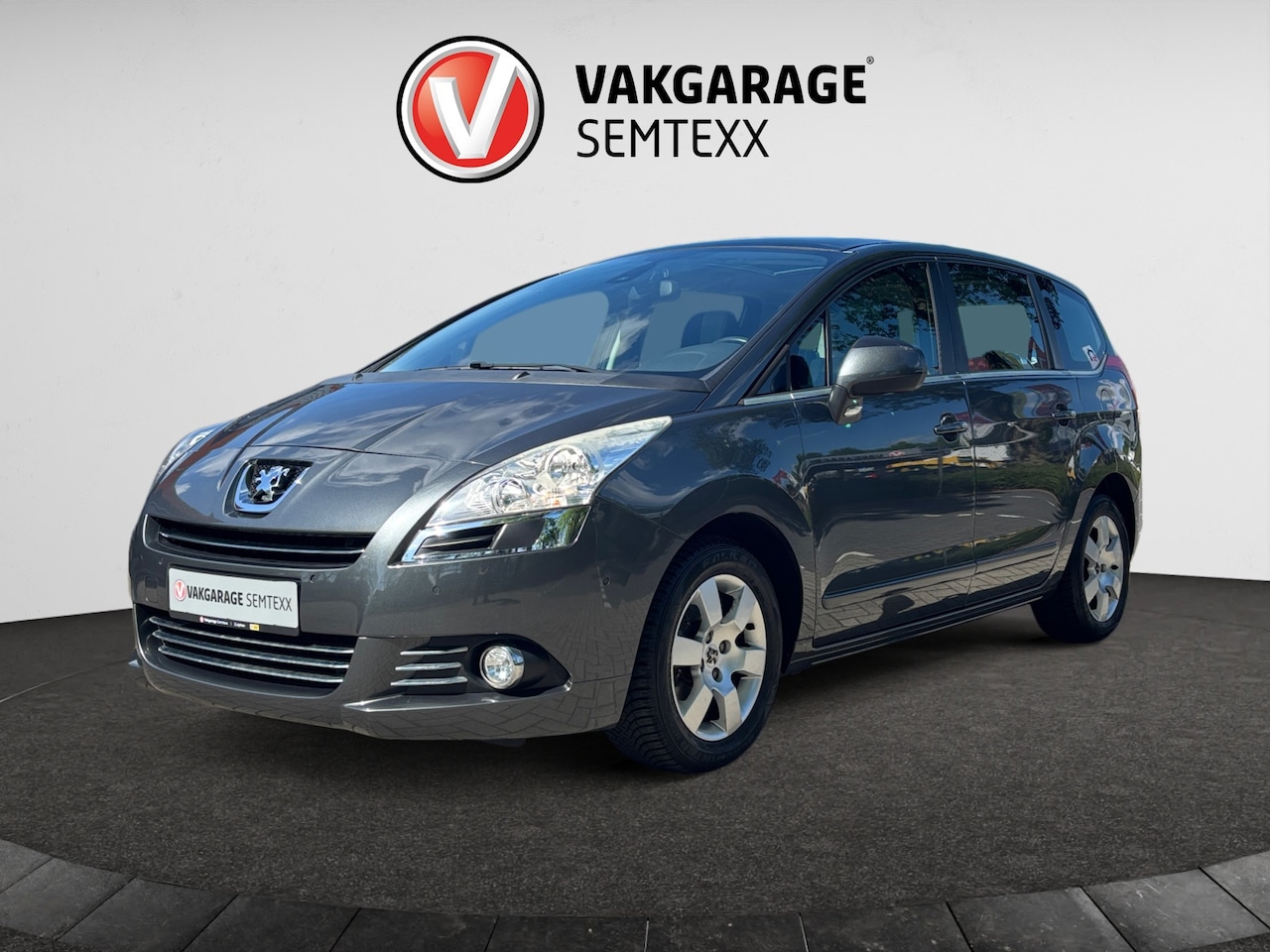 Peugeot 5008 - 1.6 THP ST 5p. | Automaat | Org. NL | 2de Eig. | Clima | Cruise | Navi | Trekhaak | PDC V+ - AutoWereld.nl