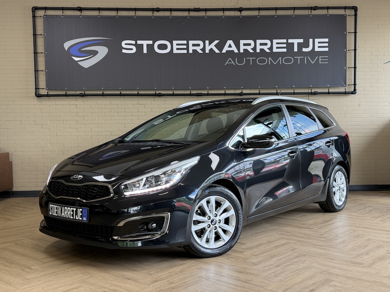 Kia Cee'd Sportswagon - 1.6 GDI AUT DynamicLine | Navi | Stoel & Stuur verwarming | Camera | PDC V+A | 16" | Keuri - AutoWereld.nl