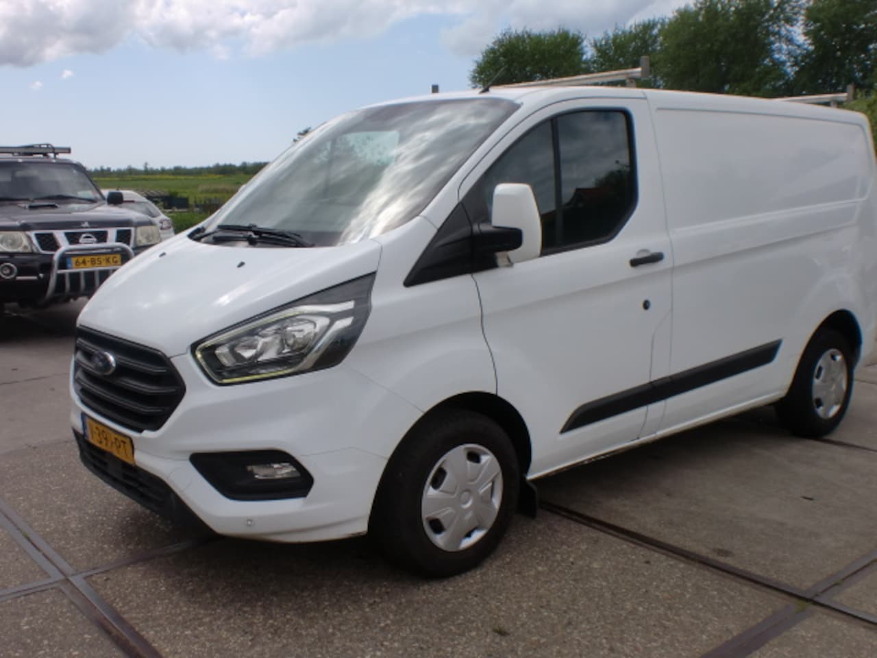 Ford Transit Custom - 2.0TDCi BJ2018 3PERS EU6 APK4-27 LEASE€134 - AutoWereld.nl