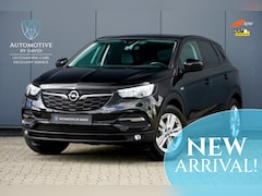 Opel Grandland X - 1.2 130 PK TURBO ONLINE EDITION / TREKHAAK / APPLE CARPLAY / NAVIGATIE / DAB RADIO / DISTR