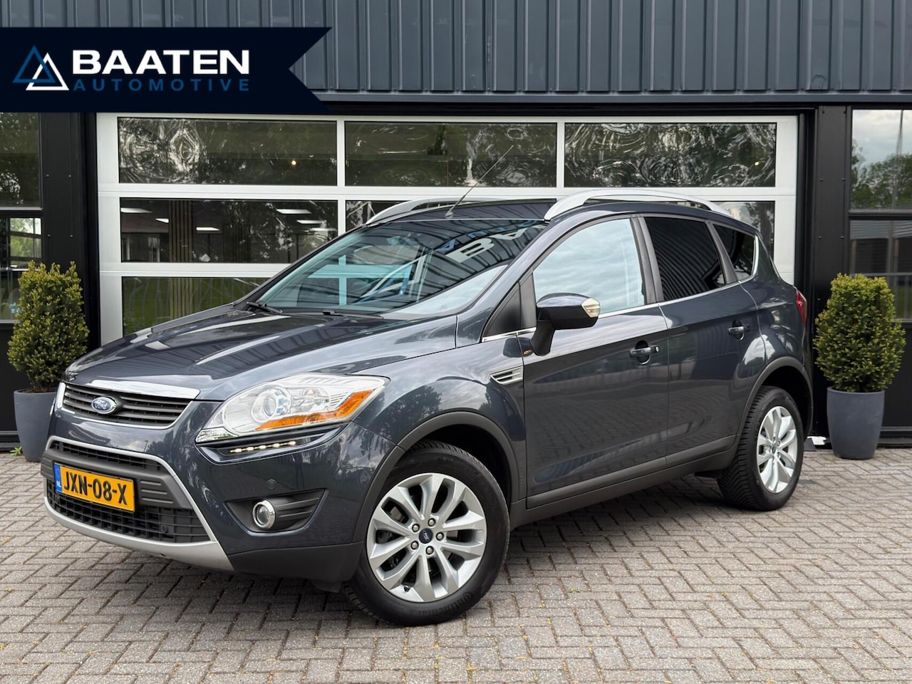 Ford Kuga - 2.5 20V Titanium *82.000 km* |Trekhaak|5 Cilinder| - AutoWereld.nl