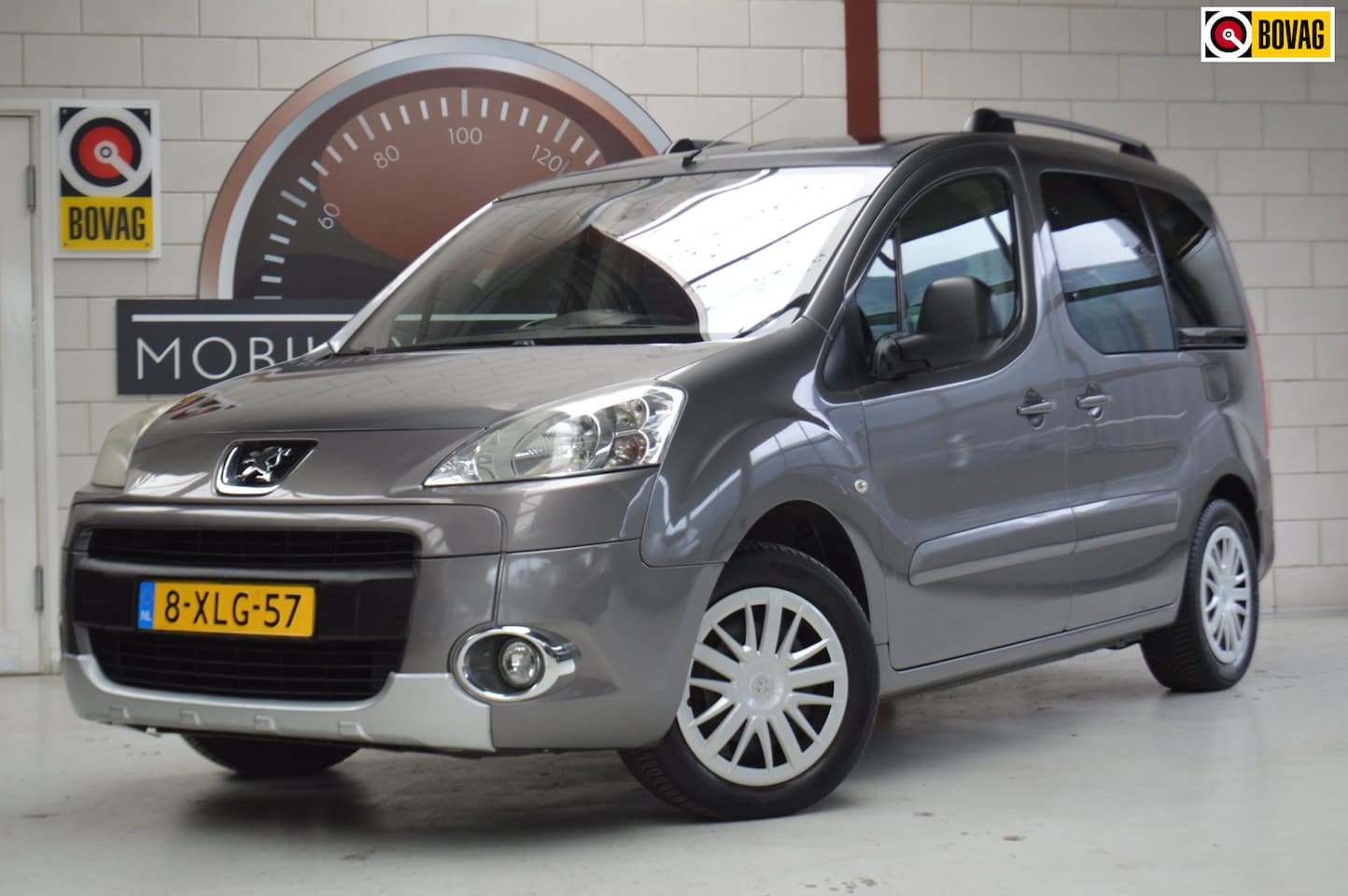 Peugeot Partner Tepee - 1.6 XT 5-zits, trekhaak, All-season, APK Garantie - AutoWereld.nl