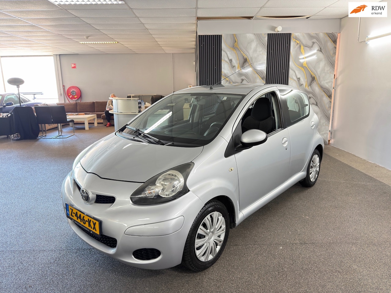 Toyota Aygo - 1.0-12V Access Apk Nieuw,Airco,Carplay,Bluetooth,E-Ramen,N.A.P,5Deurs,2 sleutels,Topstaat! - AutoWereld.nl