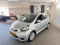Toyota Aygo - 1.0-12V Access Apk Nieuw, Airco, Carplay, Bluetooth, E-Ramen, N.A.P, 5Deurs, 2 sleutels, T