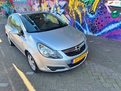 Opel Corsa - 1.3 CDTi EcoFlex S/S '111' Edition. Speciale uitvoering met airco geheel onderhouden tot a