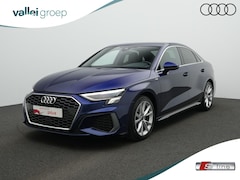 Audi A3 Limousine - 30 TFSI 110 pk S-tronic S edition / S-Line | Trekhaak | Achteruitrijcamera | Navigatie