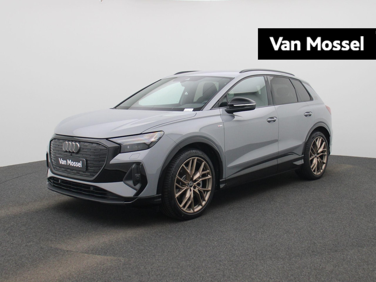 Audi Q4 e-tron - 45 quattro Edition 82 kWh l Achteruitrijcamera l Climate control l Navigatie l Character s - AutoWereld.nl