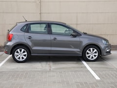 Volkswagen Polo - 1.2 TSI Comfortline 90PK DSG | Airco | 15" LMV