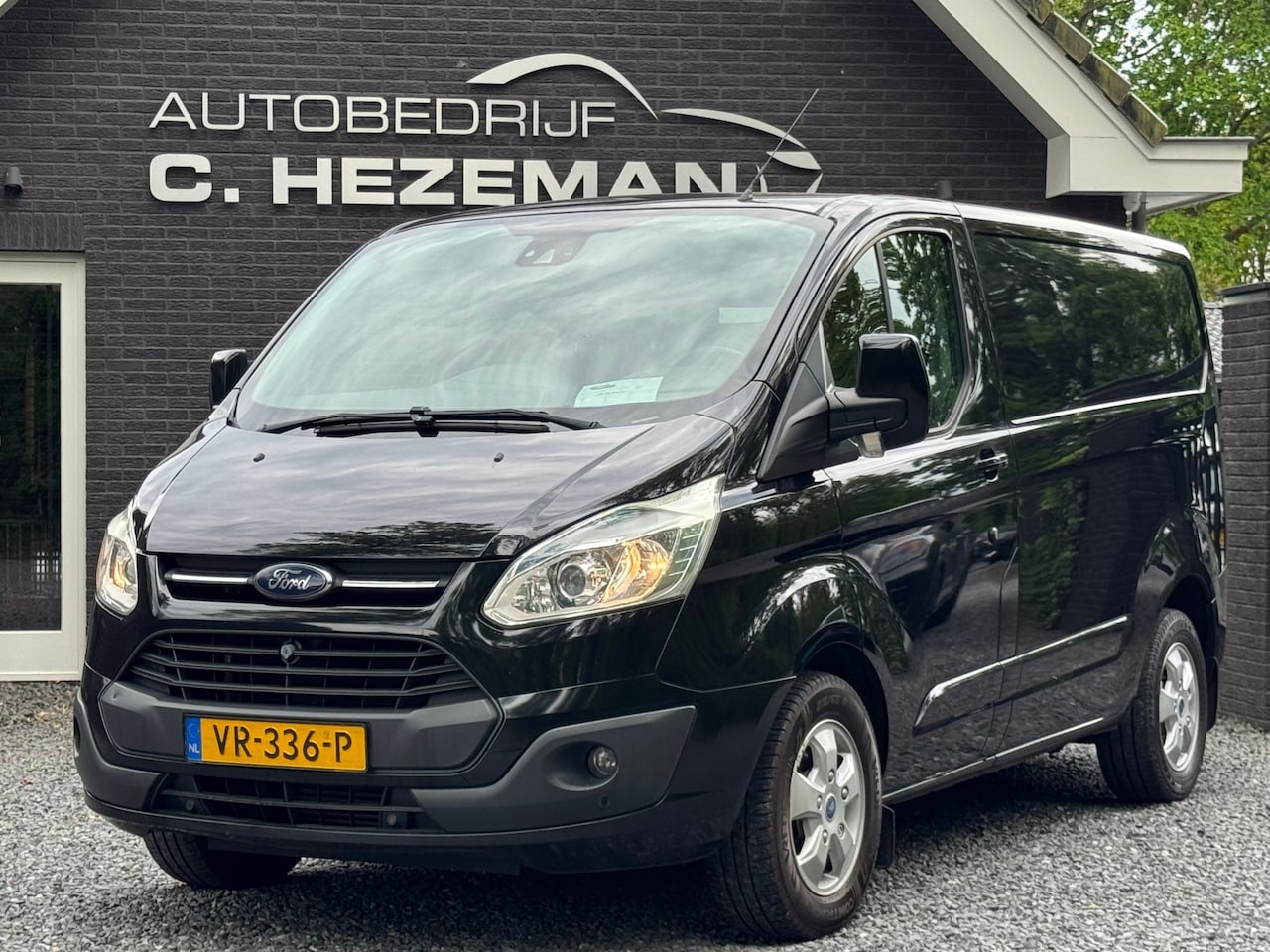 Ford Transit Custom - 270 2.2 3Zit Limited ALLE OPTIES! Camera Navi Cruise Clima PDC LMV Trekhaak - AutoWereld.nl
