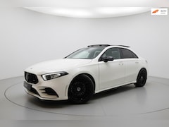 Mercedes-Benz A-klasse - 200 AMG NIGHT PANO SFEER CAMERA