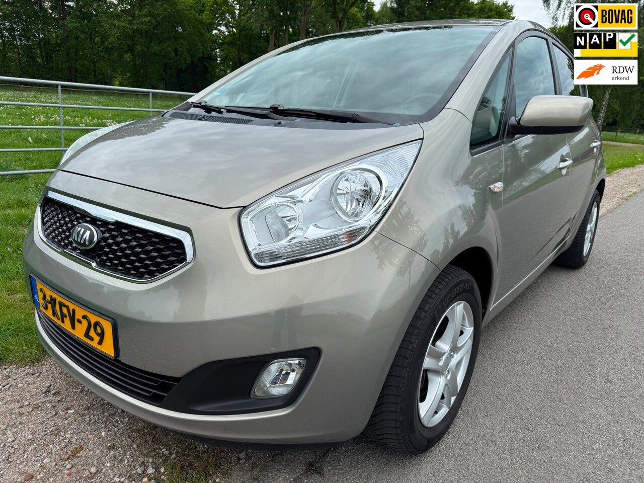 Kia Venga - 1.4 CVVT Plus Pack DEALER onderhouden|1ste eigenaar - AutoWereld.nl