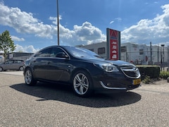 Opel Insignia - 1.6 T Innovation | Camera | Trekhaak | Cruise | Lederen bekleding | Stoelverwarming | NAVI