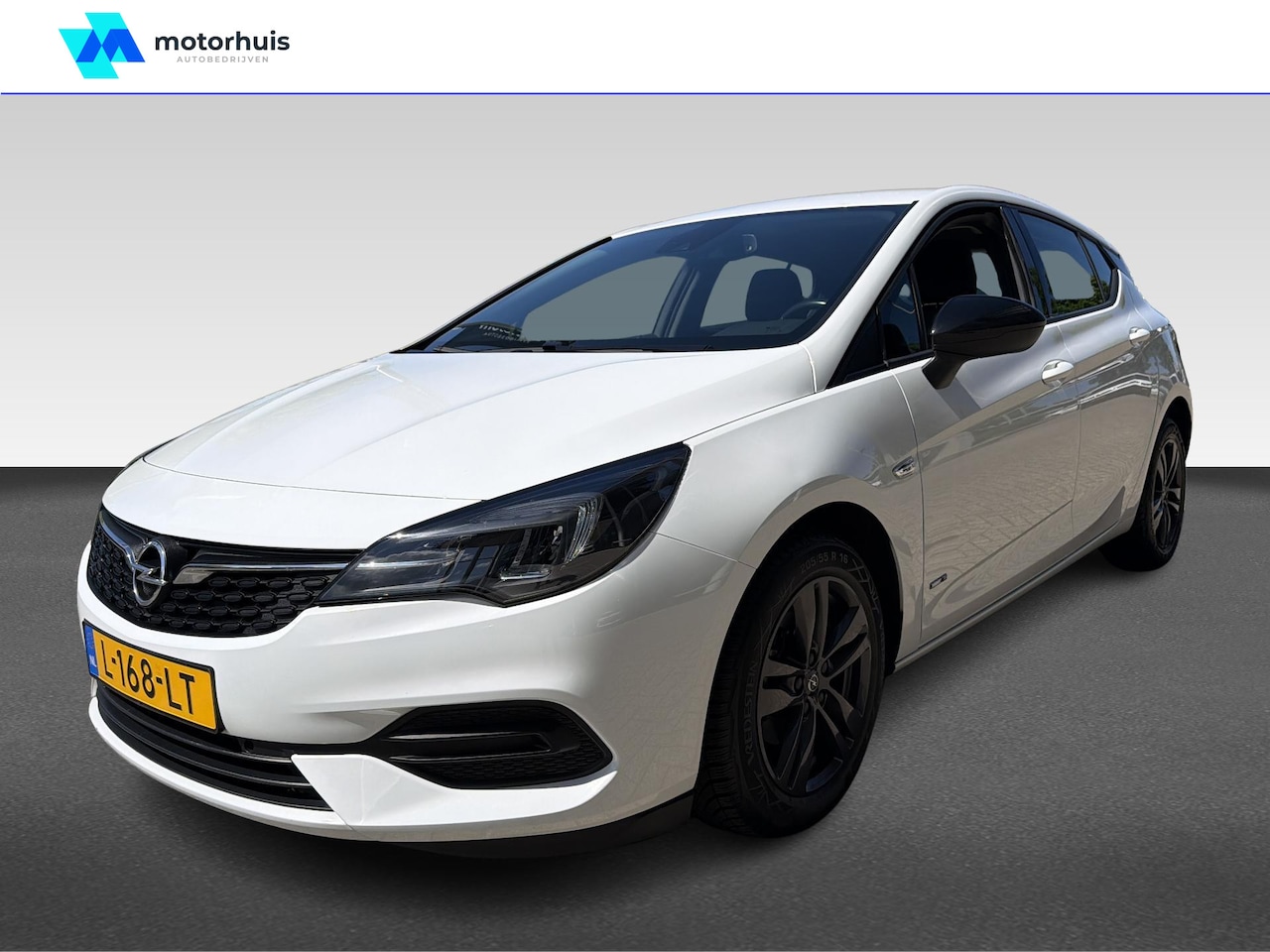 Opel Astra - 1.2 Design & Tech | Lederen stuurwiel | Multimedia-voorbereiding | Parkeersensor achter - AutoWereld.nl